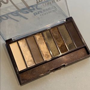 FREE GIFT WITH PURCHASE